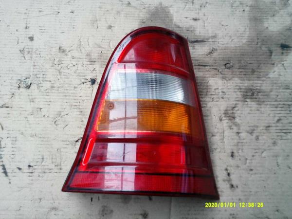 FEU ARRIERE DROIT MERCEDES - Vue 1